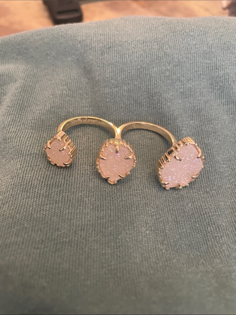 Kendra Scott Gold Three-Stone Quartz Druzy Ring/earrings
